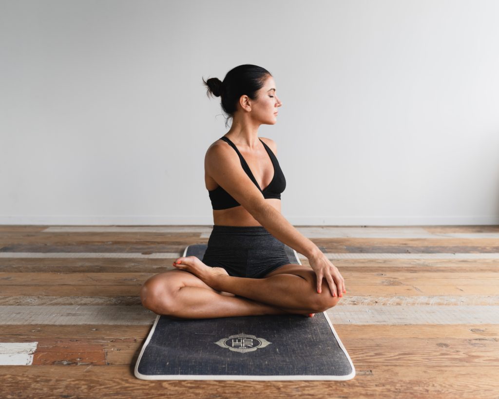 Gardez la forme depuis votre domicile avec des séances fitness en ligne