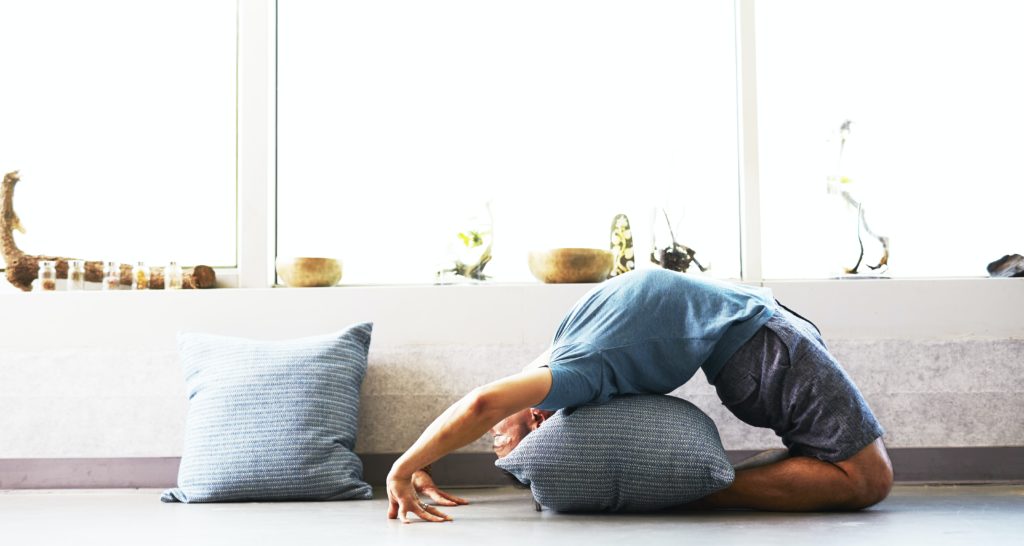 Améliorez votre bien-être avec le Restorative Yoga