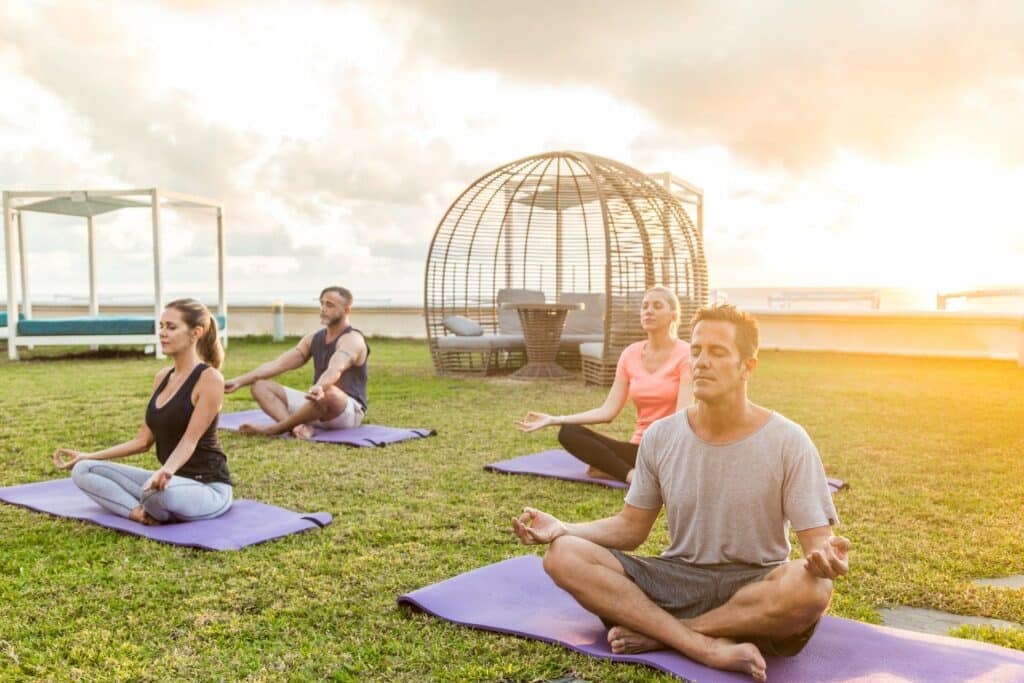 Les apports du Yoga en entreprise pour les pratiquants