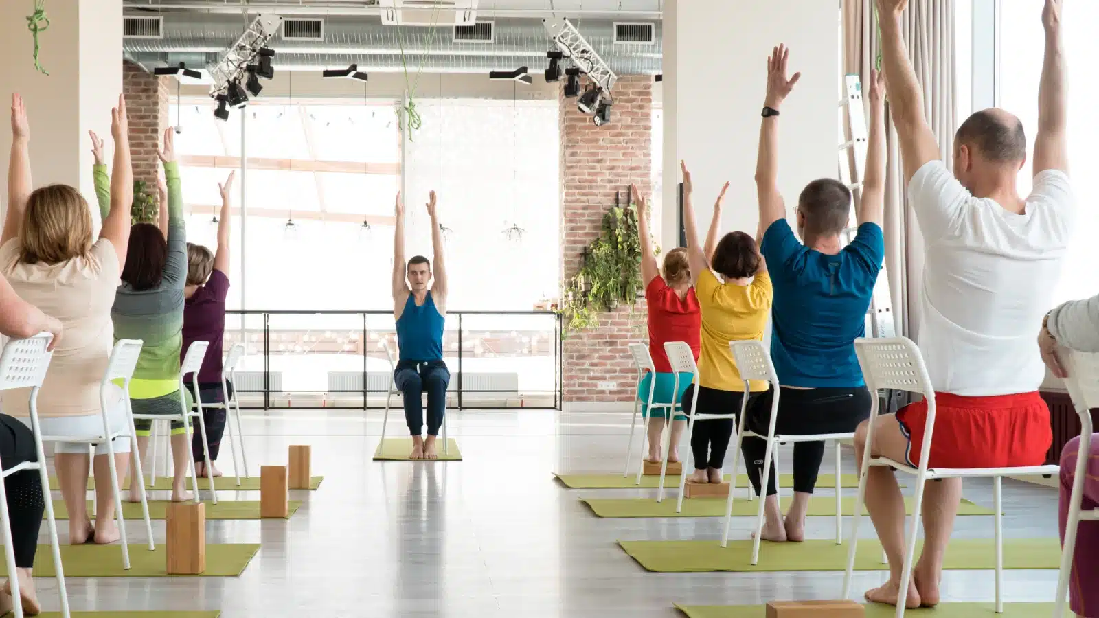 Yoga sur chaise